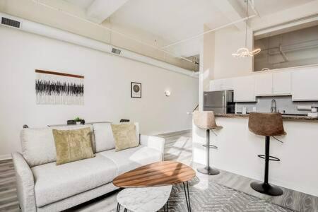 Apartamento Cozysuites - 2br With Direct Skybridge Access #7